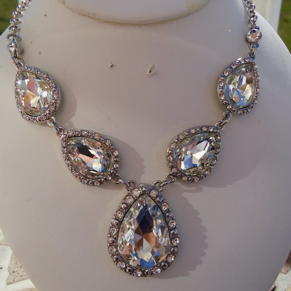 Chrystal Statement Necklace